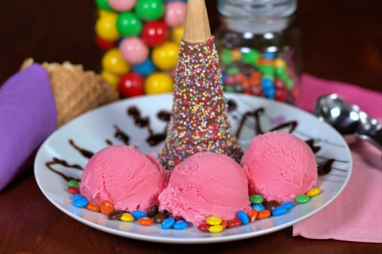 Super Easy Bubblegum Ice Cream Made at Home