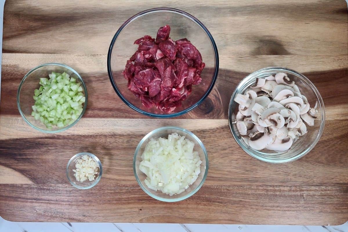preparation-for-slow-cooker-beef-casserole