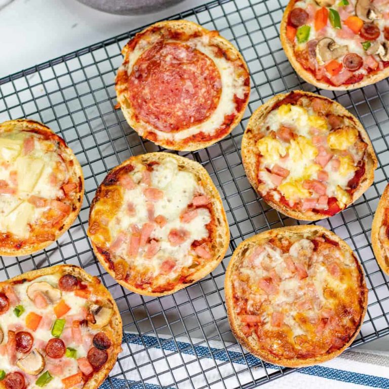 Simple Mini English Muffin Pizzas For Any Occasion