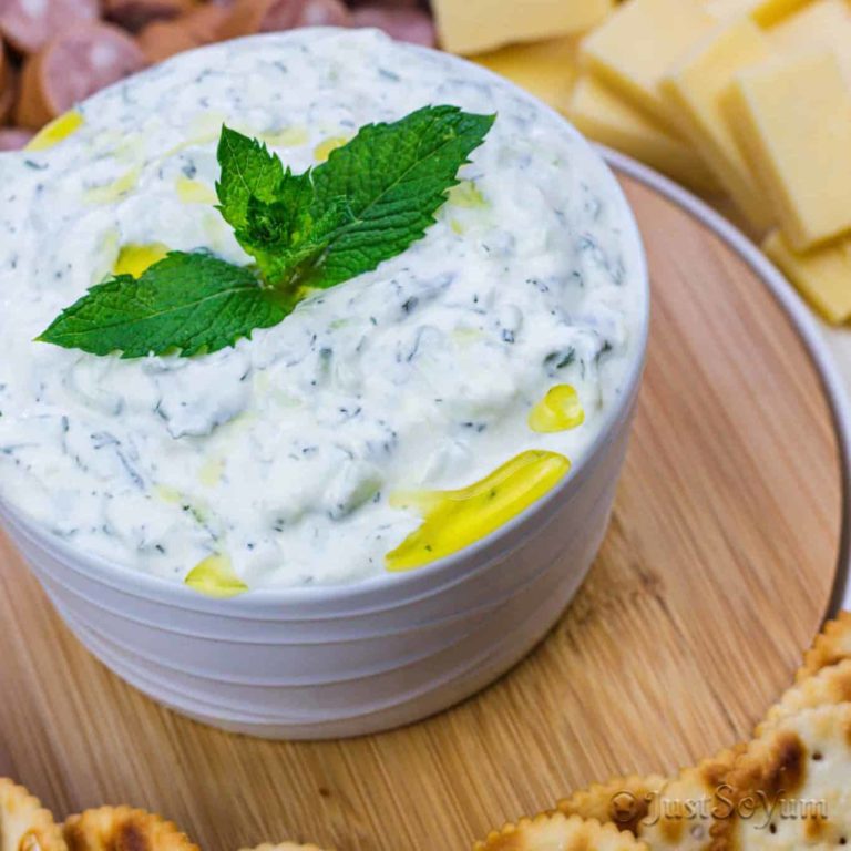 Creamy Tzatziki Sauce For Meat Dishes And Dip