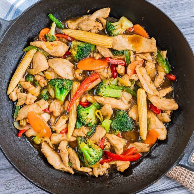 Chinese Chicken and Vegetables in Garlic Sauce